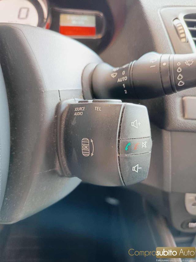 RENAULT Megane usata, con Specchietti laterali elettrici