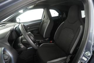 TOYOTA Aygo X usata 2