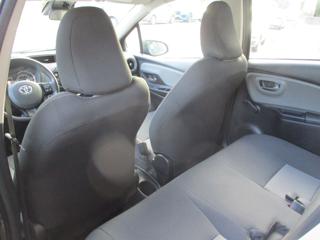 TOYOTA Yaris usata 25