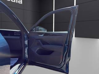 VOLKSWAGEN Tiguan usata, con USB