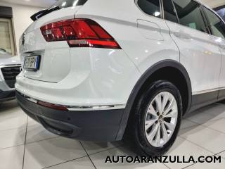 VOLKSWAGEN Tiguan usata, con Bracciolo