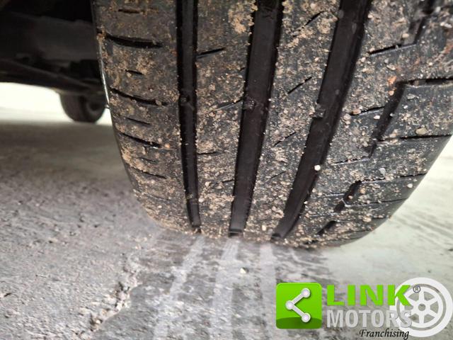 RENAULT Captur usata, con Controllo automatico clima