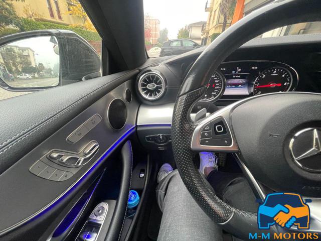 MERCEDES-BENZ E 220 usata, con Servosterzo