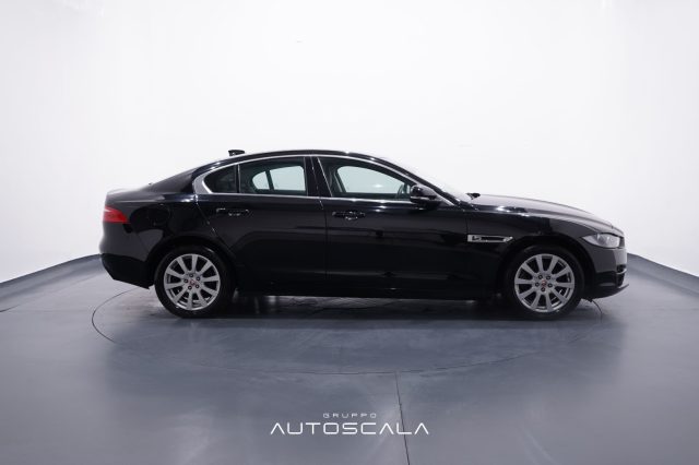 JAGUAR XE usata, con Cerchi in lega