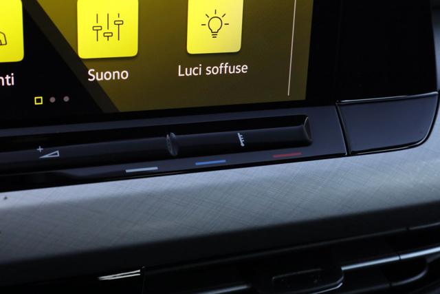 VOLKSWAGEN Golf Variant usata, con Hill holder