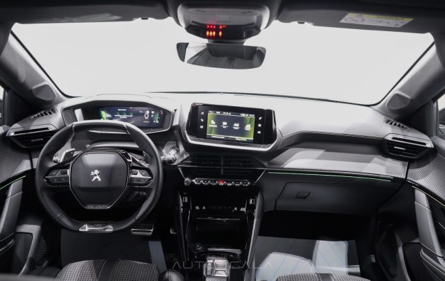PEUGEOT 208 usata, con Vivavoce