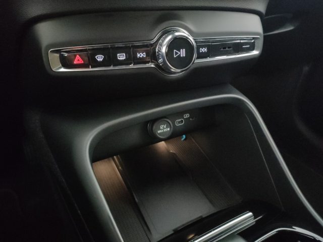 VOLVO XC40 usata, con Volante in pelle