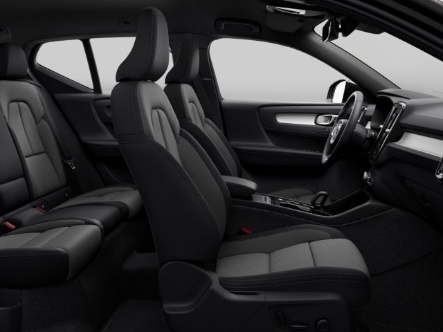 VOLVO XC40 usata, con Controllo automatico clima