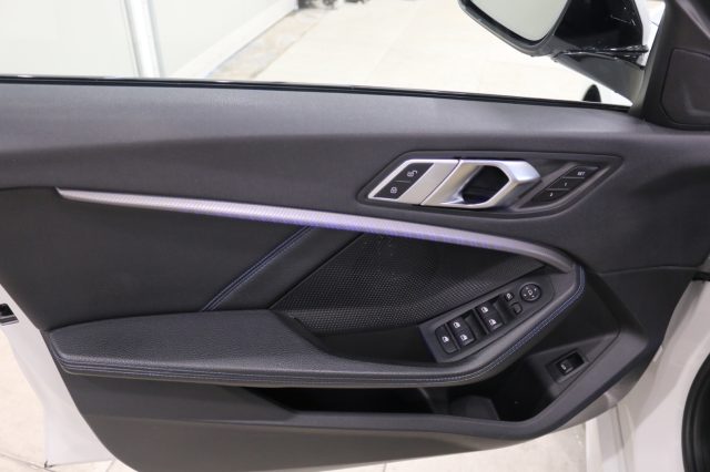 BMW 120 usata, con Bluetooth