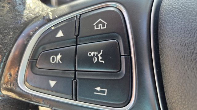 MERCEDES-BENZ GLC 250 usata, con Luci diurne LED