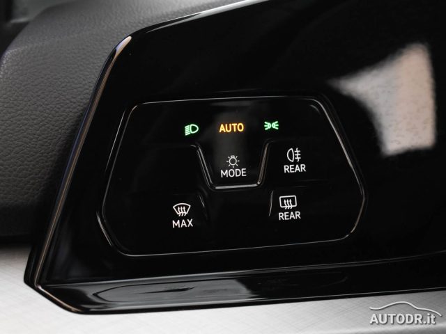 VOLKSWAGEN Golf usata, con MP3
