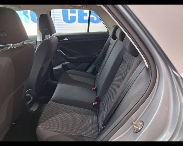 VOLKSWAGEN T-Roc usata, con Isofix