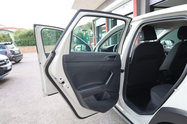 VOLKSWAGEN Taigo usata 103