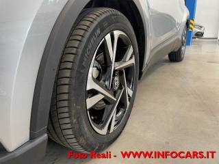 TOYOTA C-HR usata, con Volante in pelle