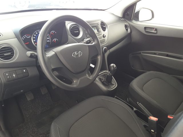 HYUNDAI i10 usata, con Autoradio