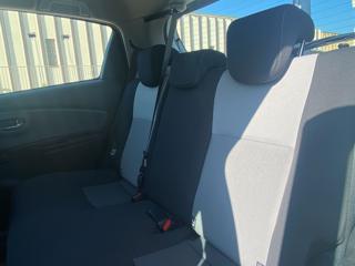 TOYOTA Yaris usata 35