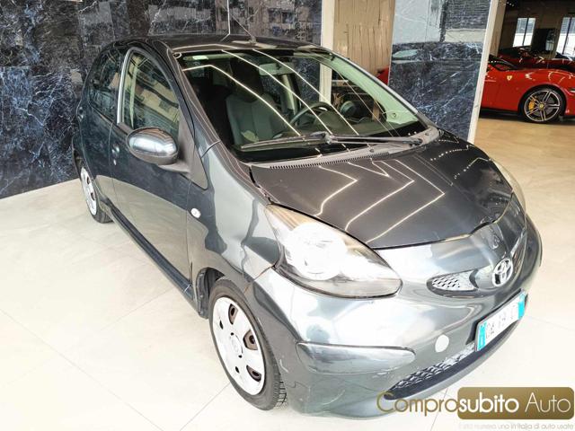TOYOTA Aygo usata 27