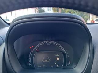 TOYOTA Aygo X usata, con Park Distance Control