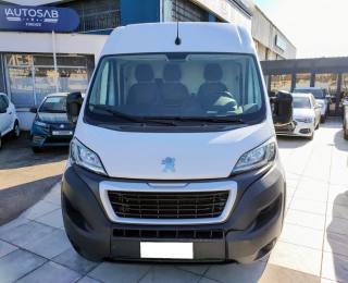 PEUGEOT Boxer usata, con Airbag