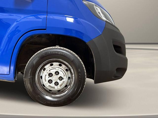 PEUGEOT Boxer usata, con Schermo multifunzione interamente digitale