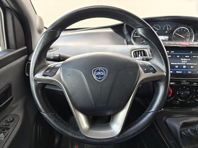 LANCIA Ypsilon usata, con USB