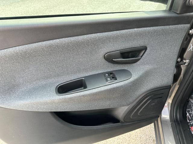 LANCIA Ypsilon usata, con Autoradio