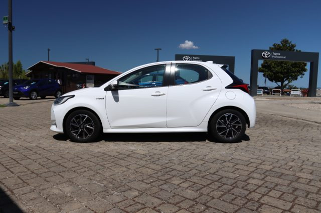 TOYOTA Yaris usata, con Bracciolo