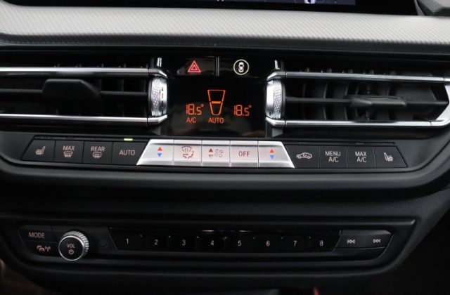 BMW 118 usata, con Controllo automatico clima
