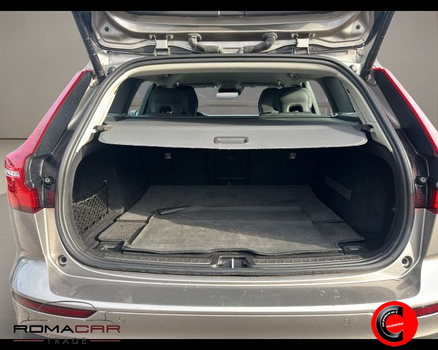 VOLVO V60 Cross Country usata, con Autoradio digitale