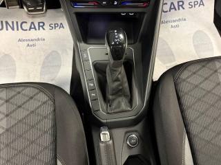 VOLKSWAGEN Taigo usata, con USB