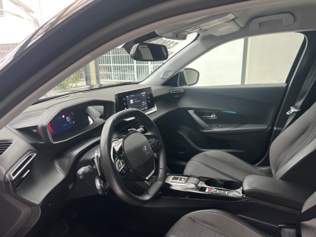 PEUGEOT 2008 usata, con Isofix