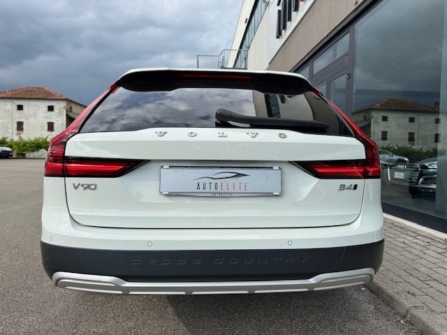 VOLVO V90 Cross Country usata, con Airbag Passeggero
