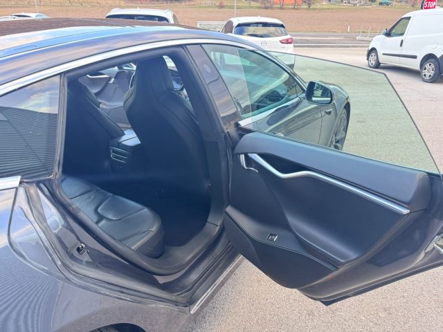 TESLA Model S usata, con Park Distance Control