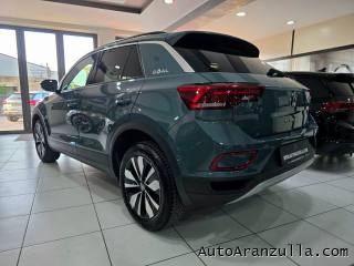 VOLKSWAGEN T-Roc usata, con Autoradio