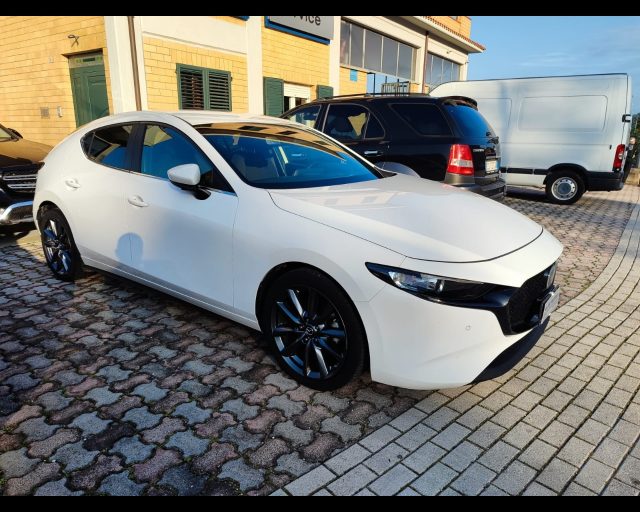MAZDA 3 usata, con Bluetooth