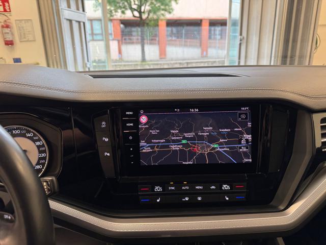 VOLKSWAGEN Touareg usata, con Climatizzatore