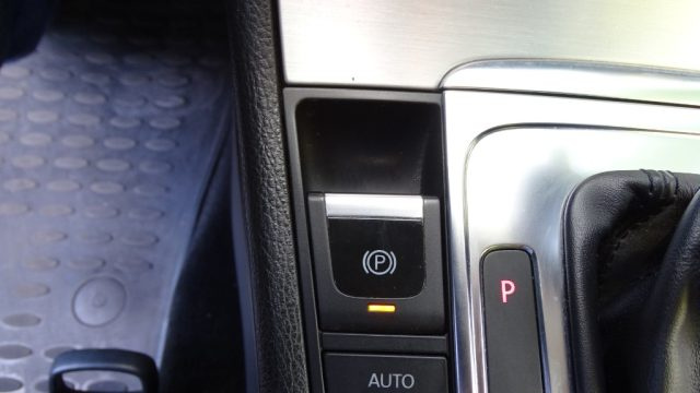VOLKSWAGEN Passat usata 108