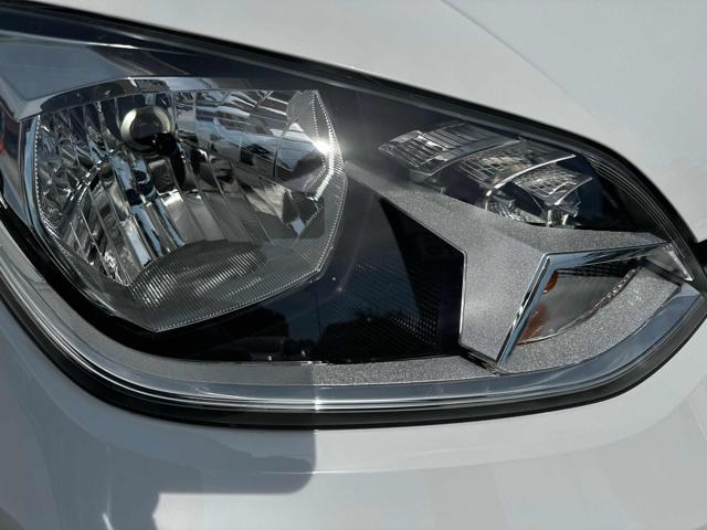 VOLKSWAGEN up! usata 23