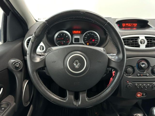 RENAULT Clio usata, con Chiusura centralizzata