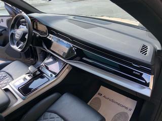 AUDI Q8 usata, con Park Distance Control