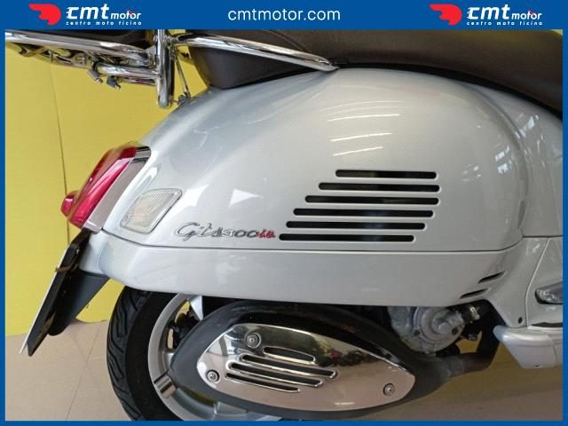 VESPA GTS 300 usata 8