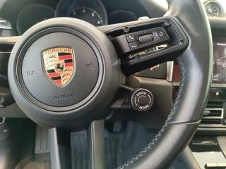 PORSCHE Macan usata, con Interni in pelle