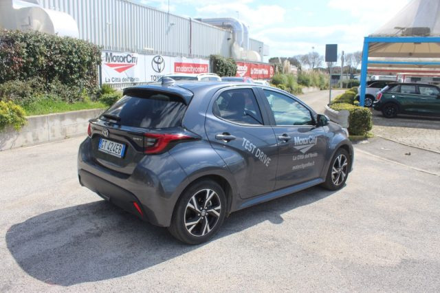 TOYOTA Yaris usata, con Airbag testa