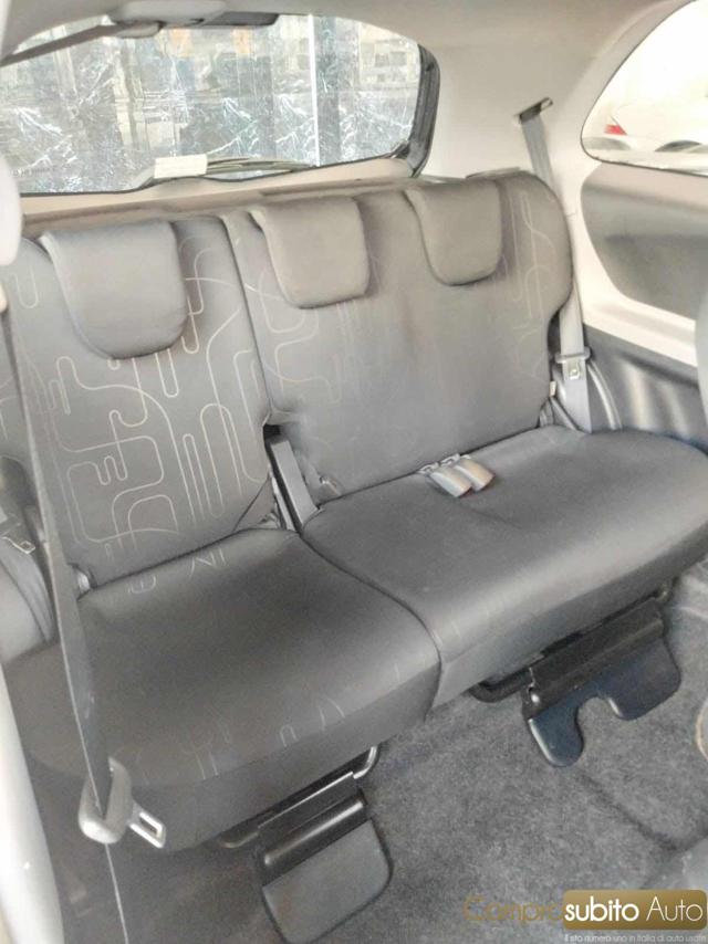 TOYOTA Yaris usata, con ESP