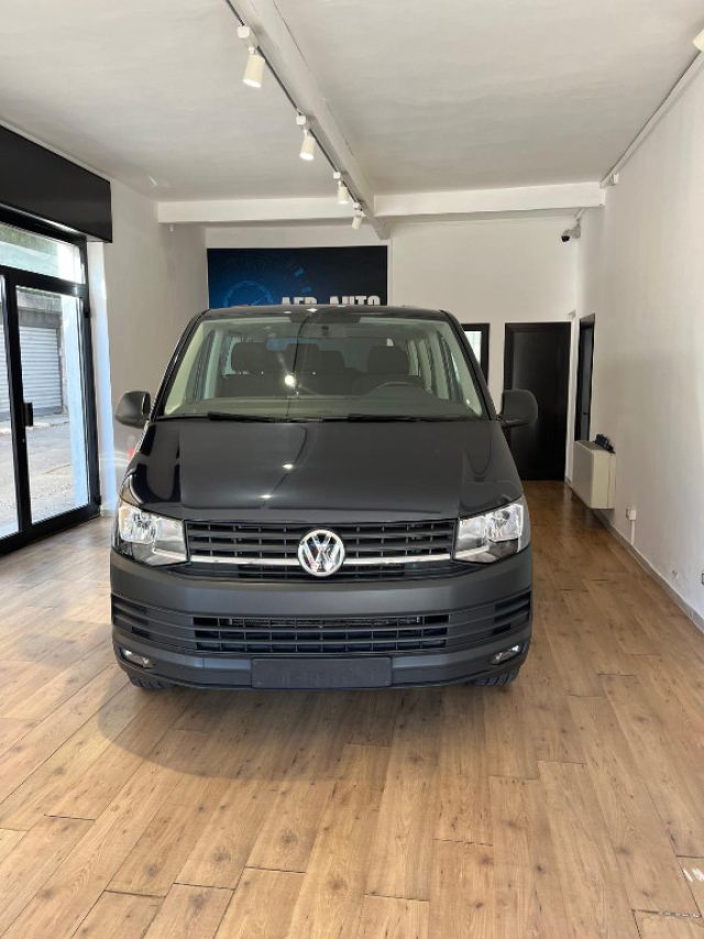 VOLKSWAGEN Caravelle usata, con ABS