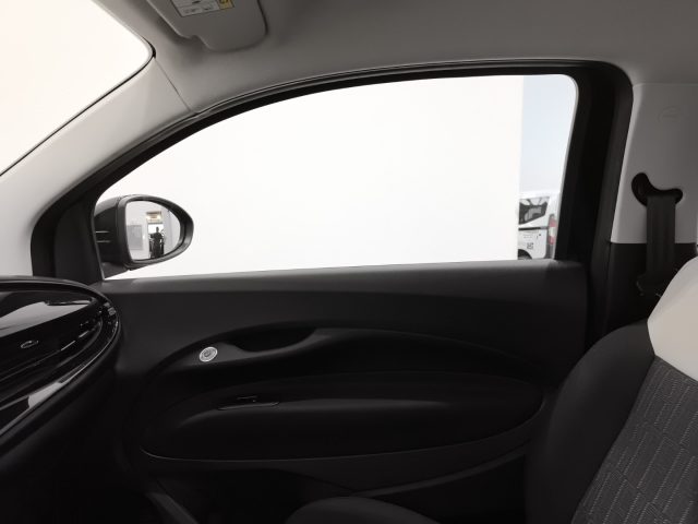 FIAT 500 usata, con USB