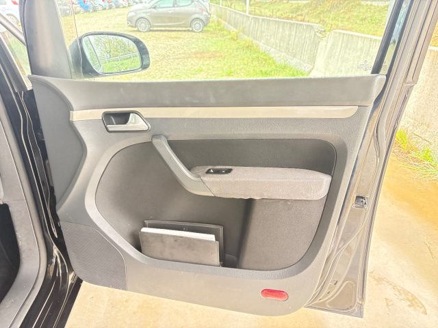 VOLKSWAGEN Touran usata 37