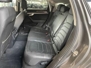 VOLKSWAGEN Touareg usata, con ESP