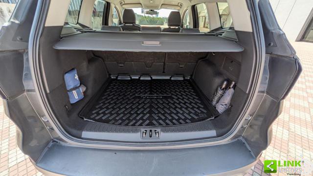 FORD Kuga usata, con Fari Xenon