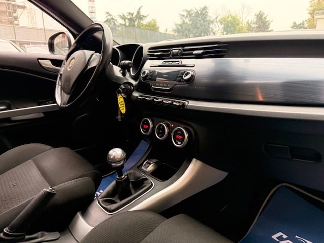 ALFA ROMEO Giulietta usata, con Lettore CD